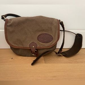 Duluth Trading Company cross body waxed canvas bag